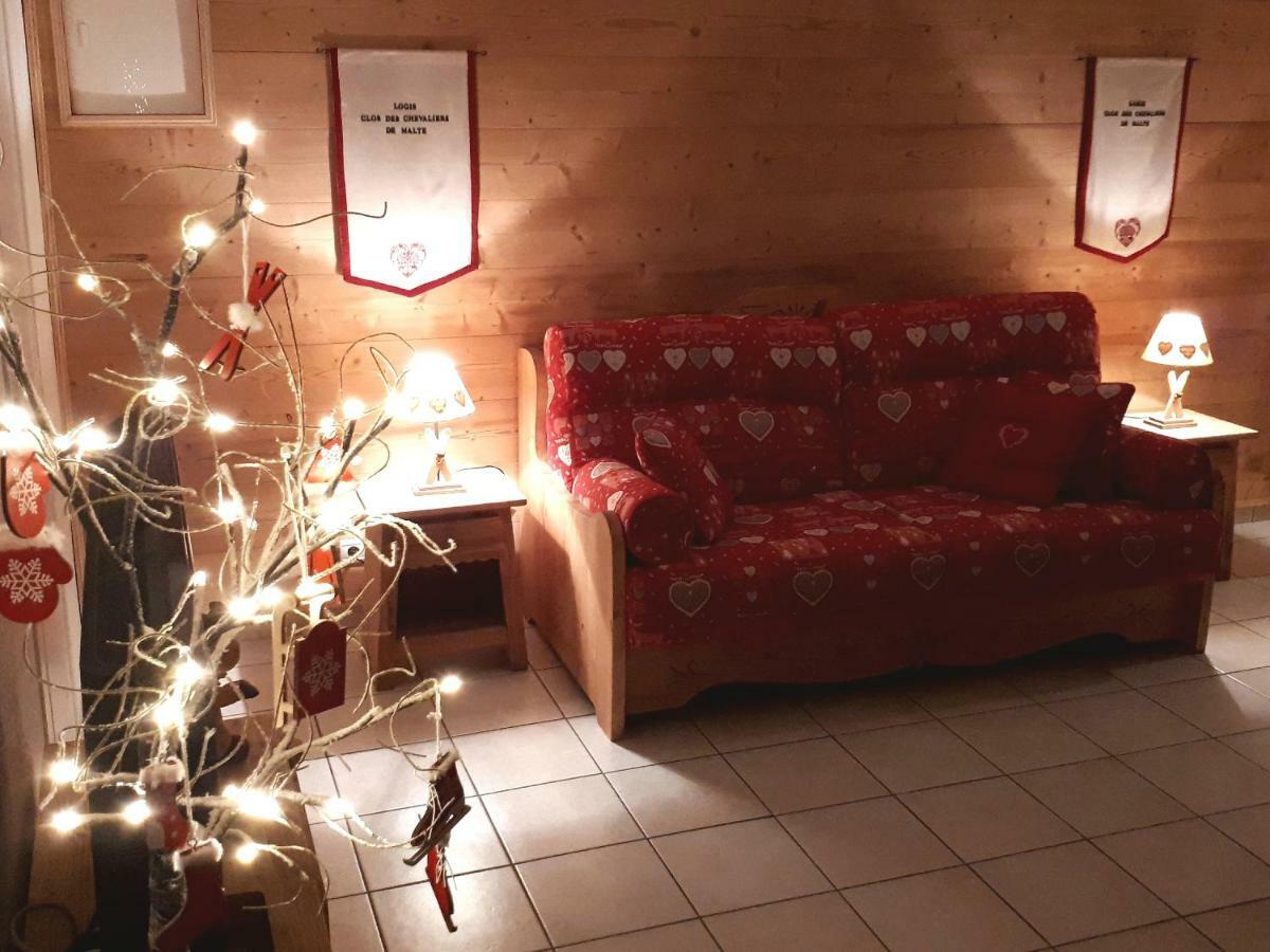 Appartement Logis du Clos des Chevaliers de Malte à Aiguebelle Extérieur photo